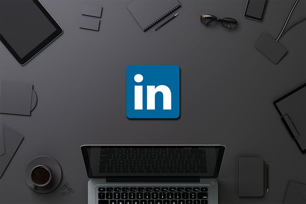 Aumenta la reputazione del tuo brand su LinkedIn.